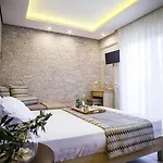 Luxury Fotini Aparthotel 4*