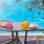 Luxury Fotini Aparthotel