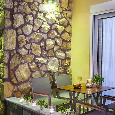 Luxury Fotini Hotel apartamentowy