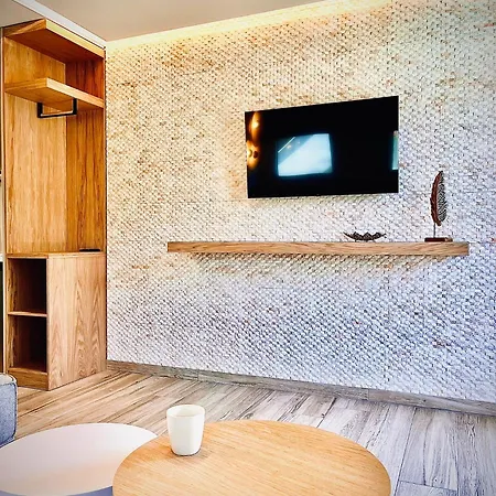 Luxury Fotini Aparthotel 2*