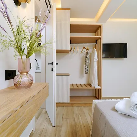 Aparthotel Luxury Fotini