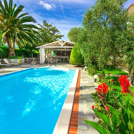 Luxury Fotini Apart-hotel