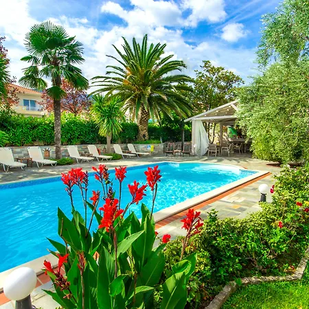 Luxury Fotini 4*