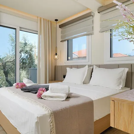 Luxury Fotini Apart-hotel