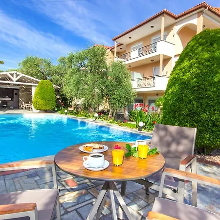 Luxury Fotini Apart-hotel 4*