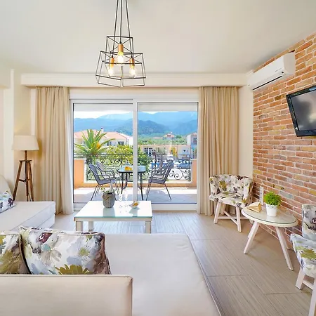 Luxury Fotini 2*