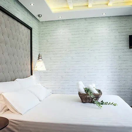 Luxury Fotini Aparthotel