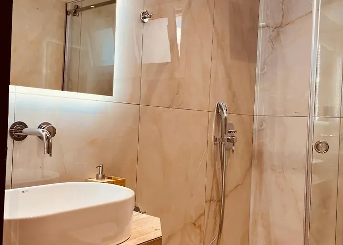 Luxury Fotini Liménasz